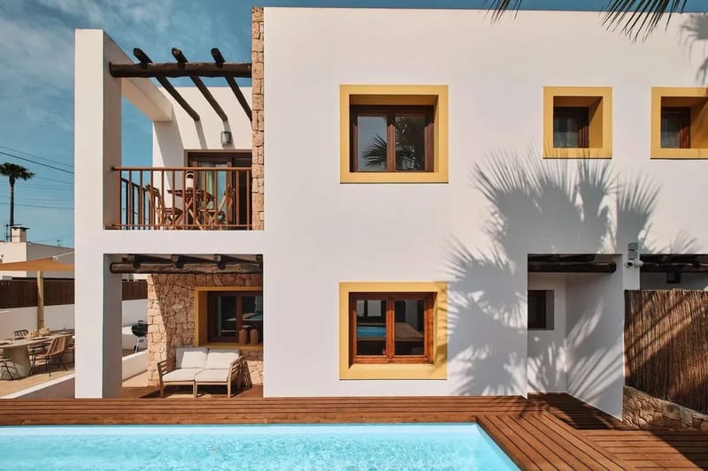 Stylish 3BR Villa with Pool & Terrace