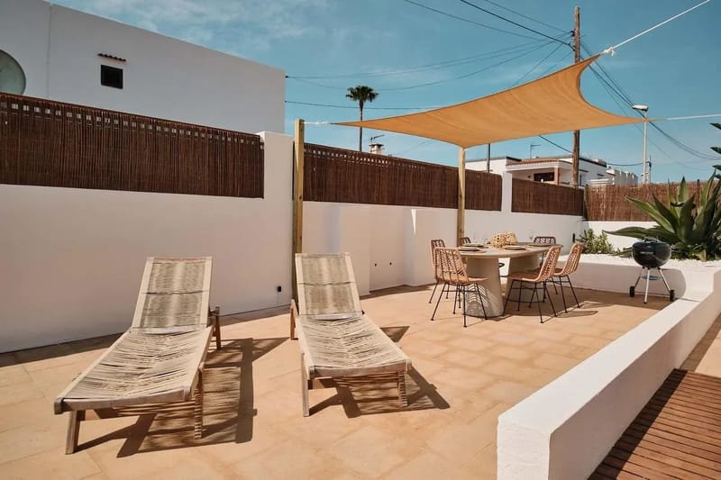 Stylish 3BR Villa with Pool & Terrace