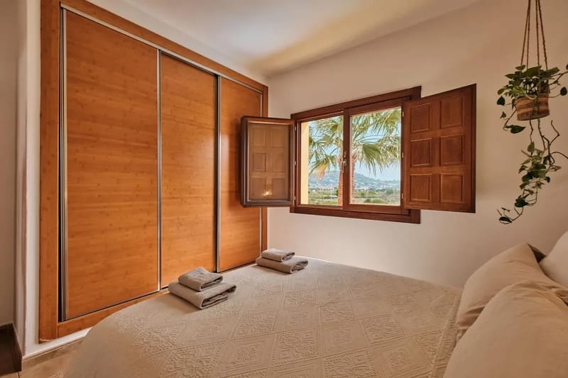 Stylish 3BR Villa with Pool & Terrace