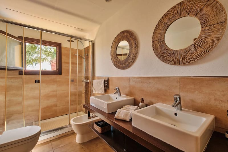 Stylish 3BR Villa with Pool & Terrace