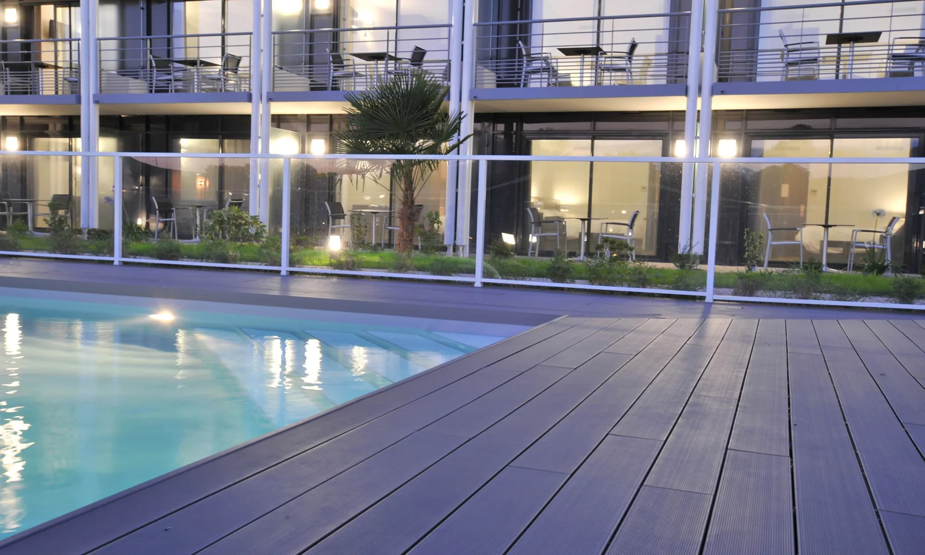 Vista desde la habitación hacia la piscina