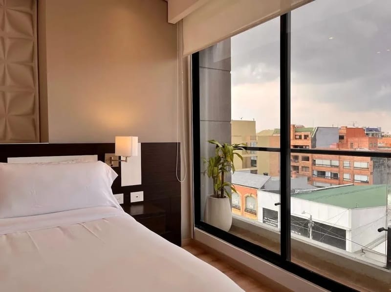 Bright 1BR in San Patricio w/ Gym