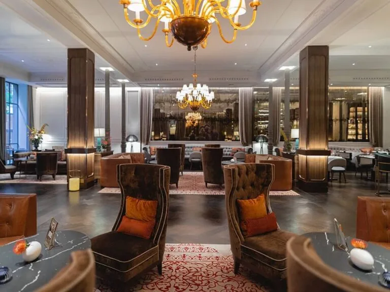 Gran Hotel Inglés lobby