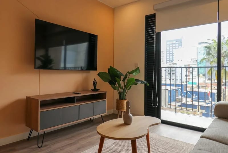 Brilliant 2BR w/ Balcony in Miraflores
