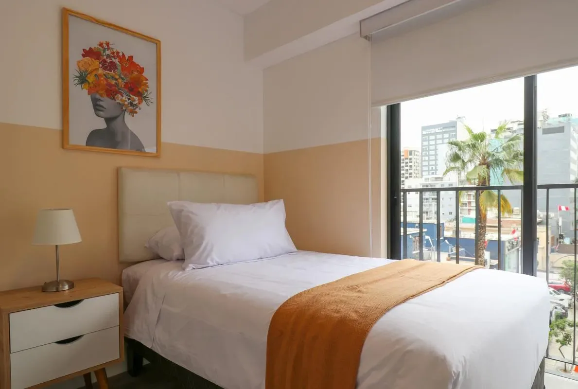 Brilliant 2BR w/ Balcony in Miraflores