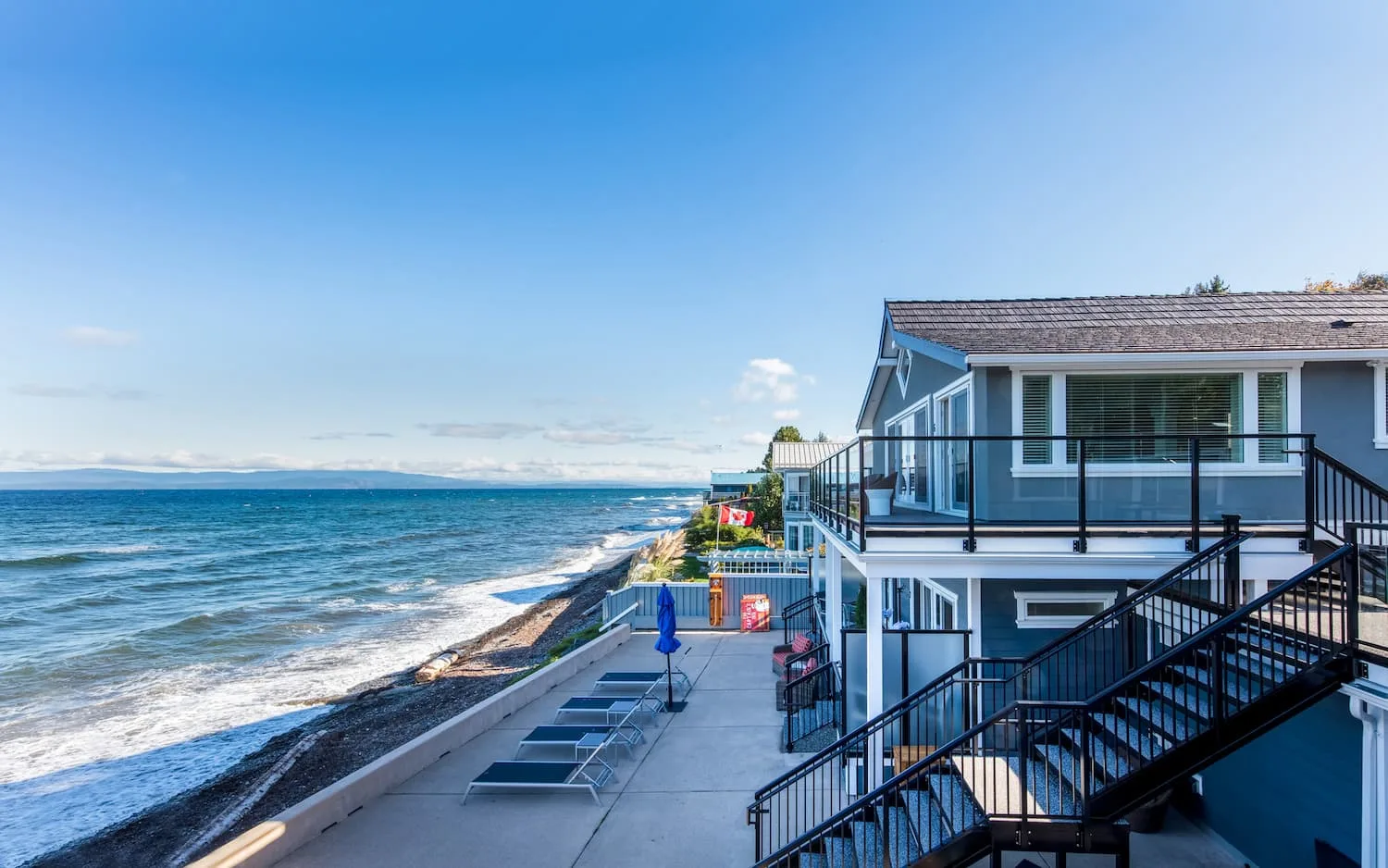 Oceanfront suites on the beach