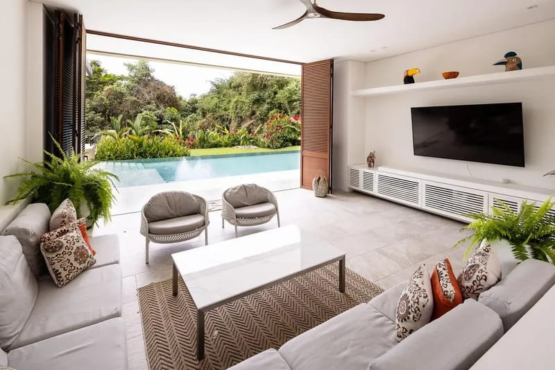 Mind-Blowing 4BR Villa w/ Pool at Mesa de Yeguas