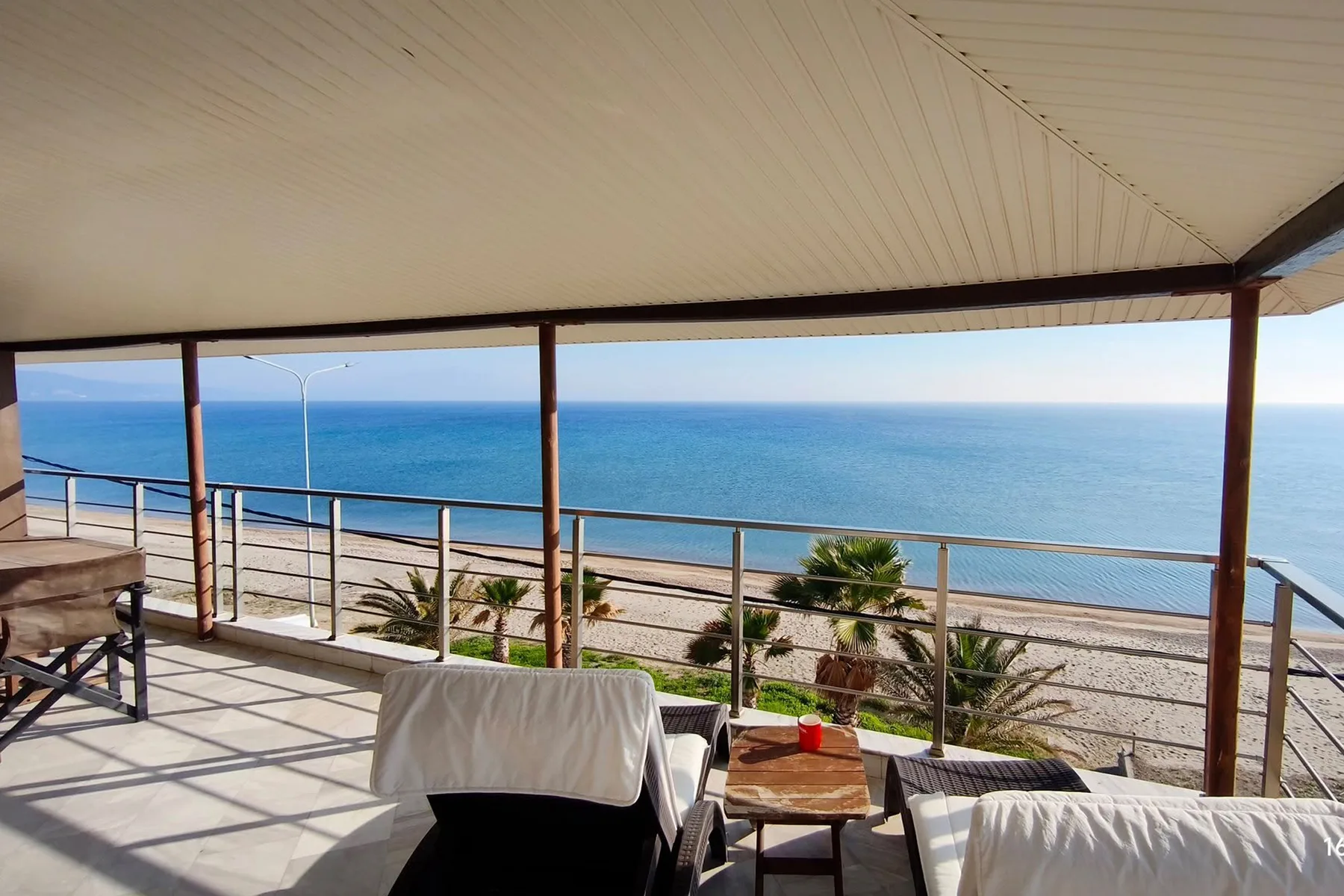 Apartment 12 with sea view