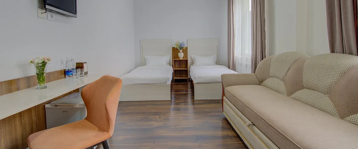 Habitación doble superior con camas separadas