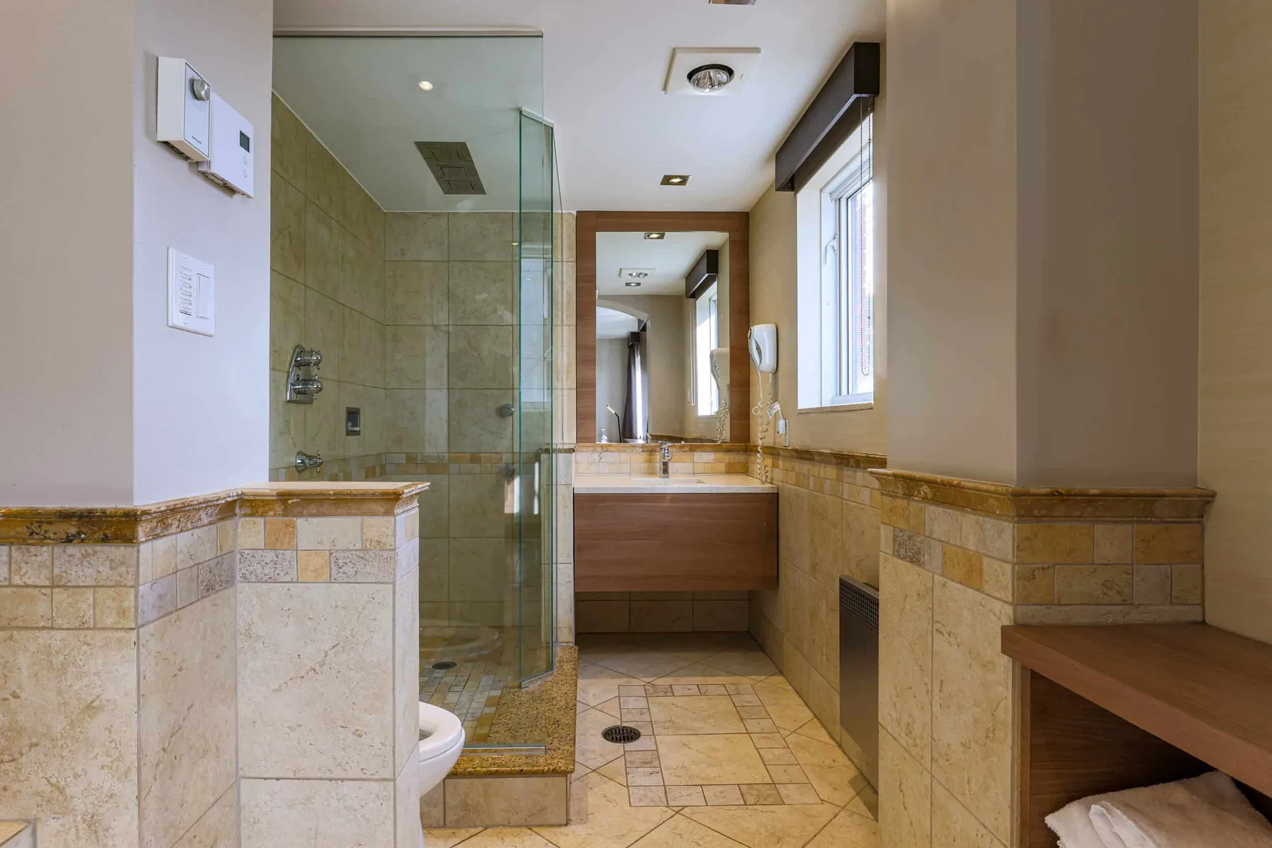 Hotel suite
