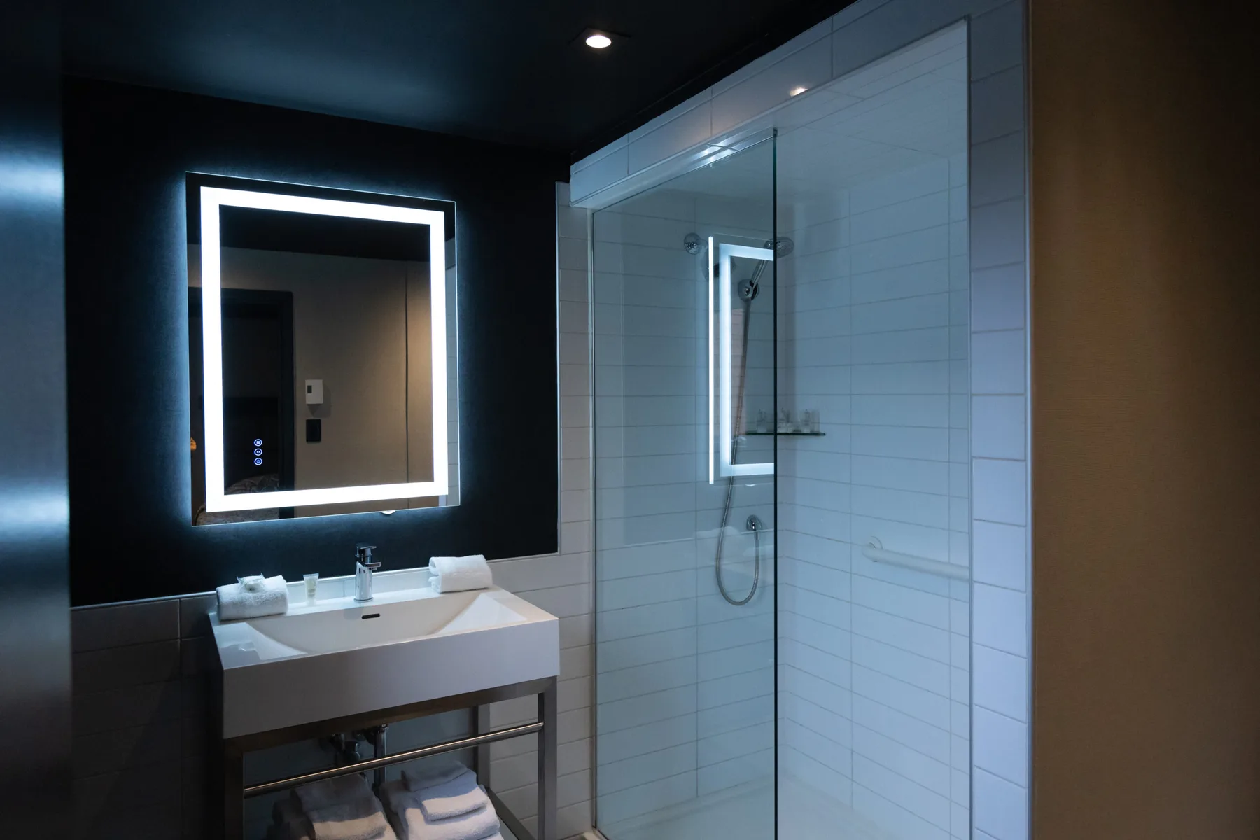Hotel suite