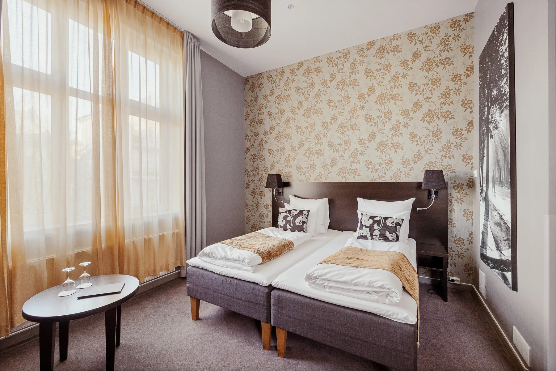 Saga Hotel room