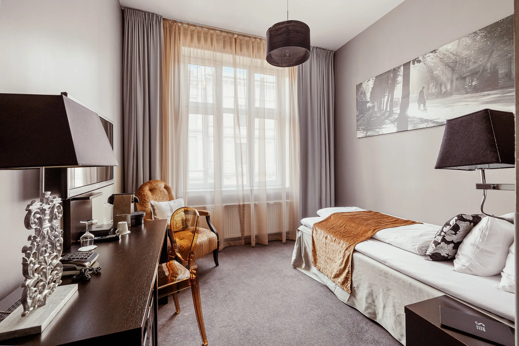 Saga Hotel room