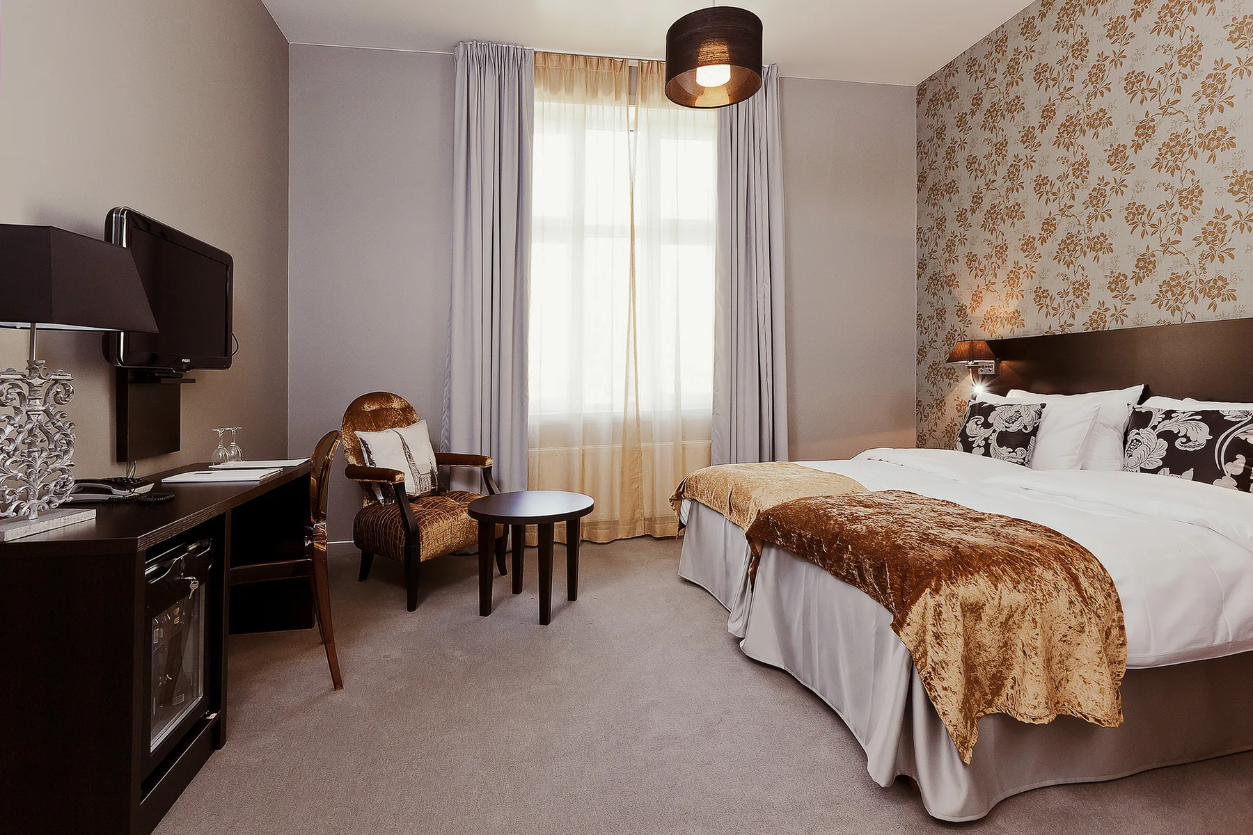 Saga Hotel room