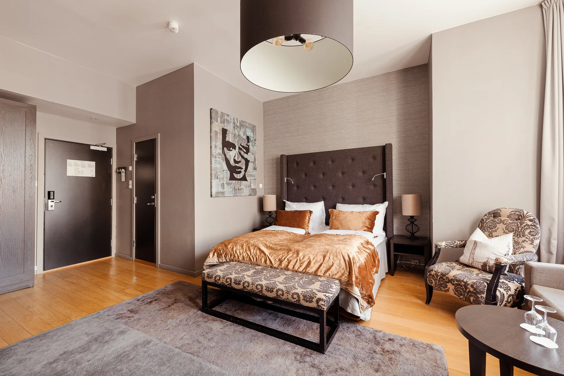 Saga Hotel room