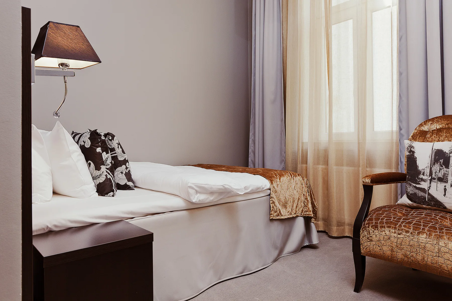 Saga Hotel room