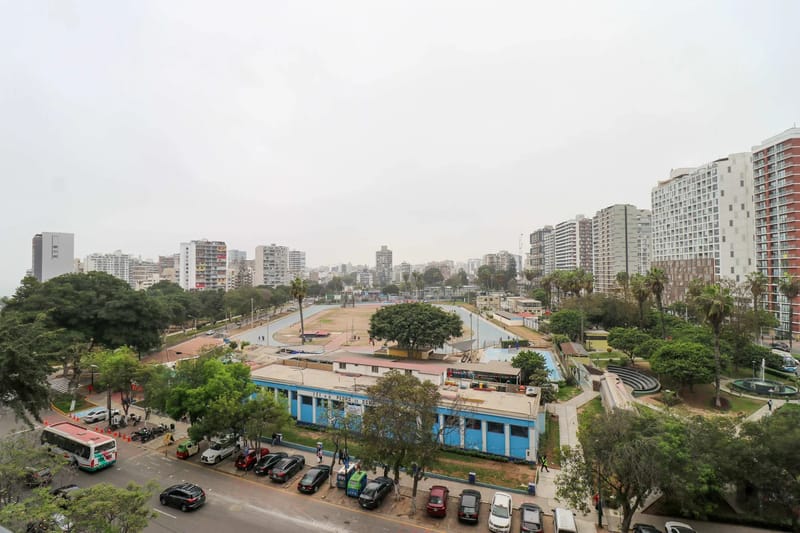 Radiant 1BR with Fantastic View in Barranco
