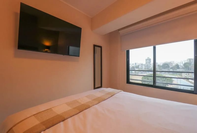 Radiant 1BR with Fantastic View in Barranco