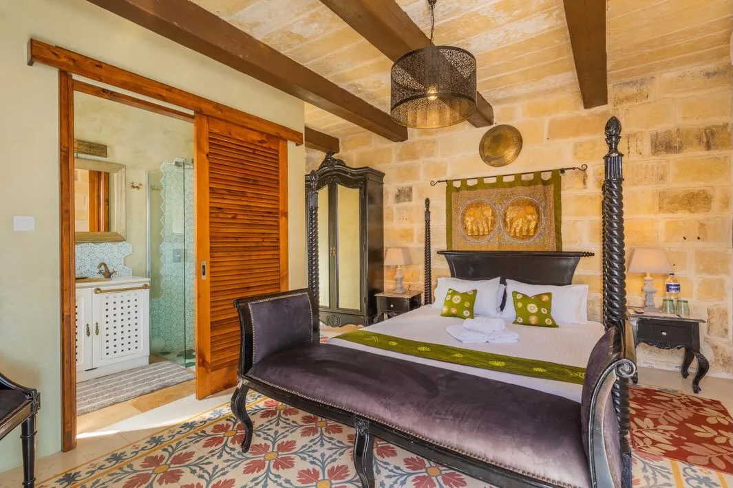 Chapel 5 guesthouse spaces
