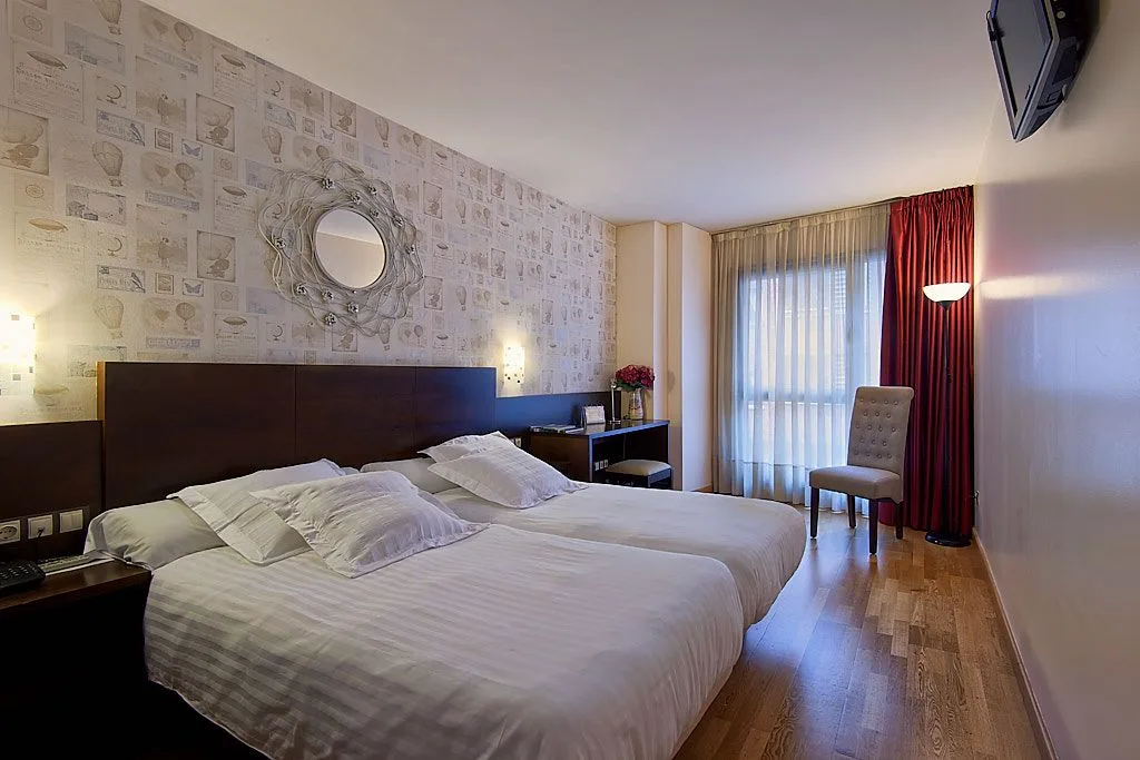 Double room with extra bed