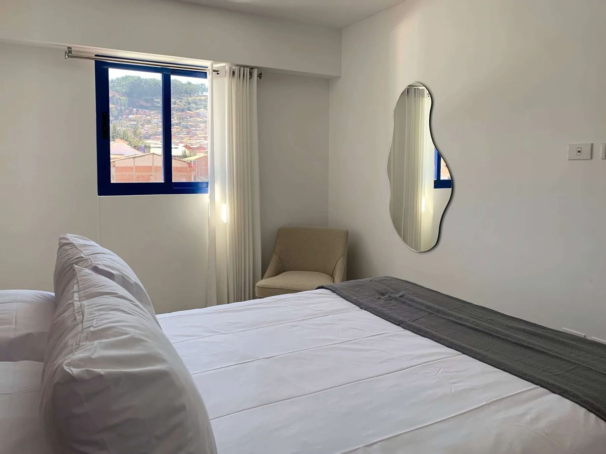Spacious 1BR in Historic Cusco w/ Balcony