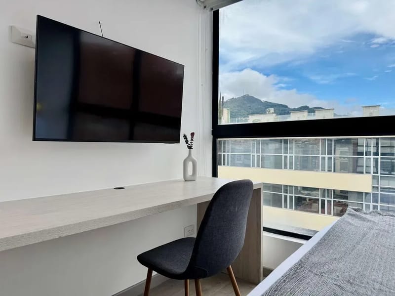 Cozy Loft in Santa Barbara w/ View