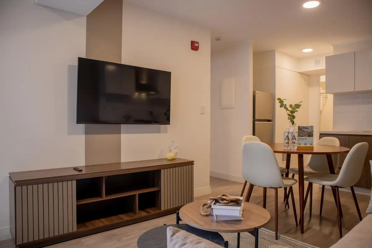 Majestic 2BR w/ Balcony in Miraflores