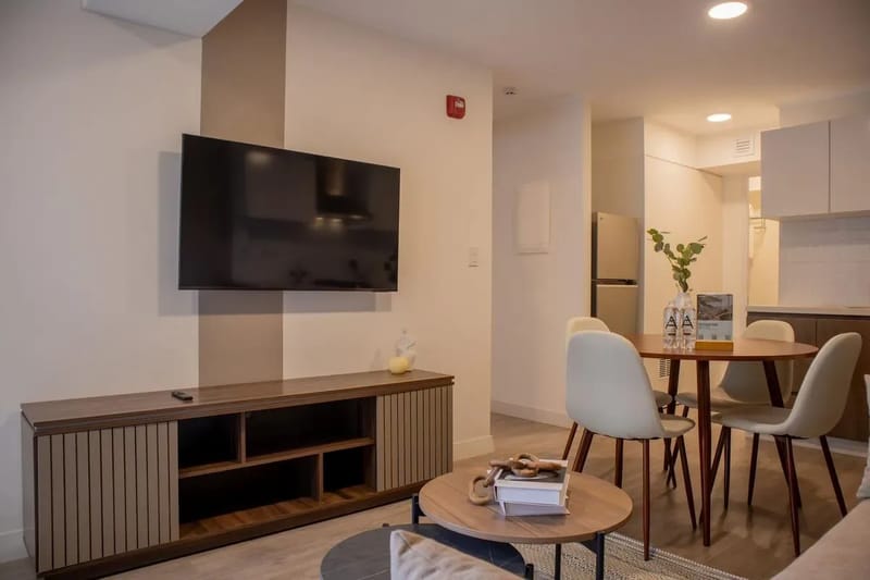 Majestic 2BR w/ Balcony in Miraflores