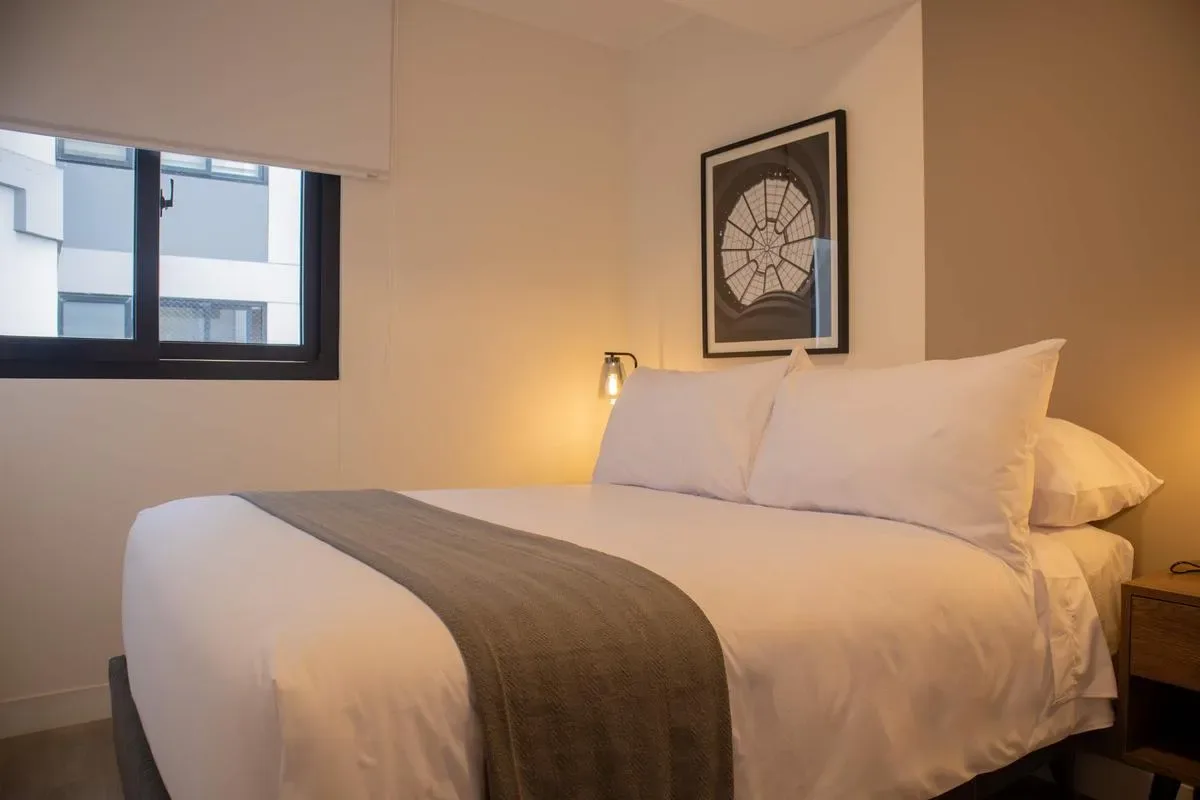 Majestic 2BR w/ Balcony in Miraflores