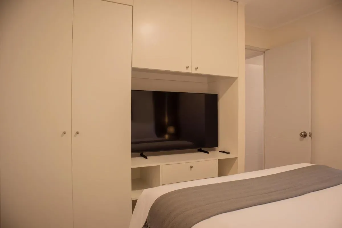 Majestic 2BR w/ Balcony in Miraflores