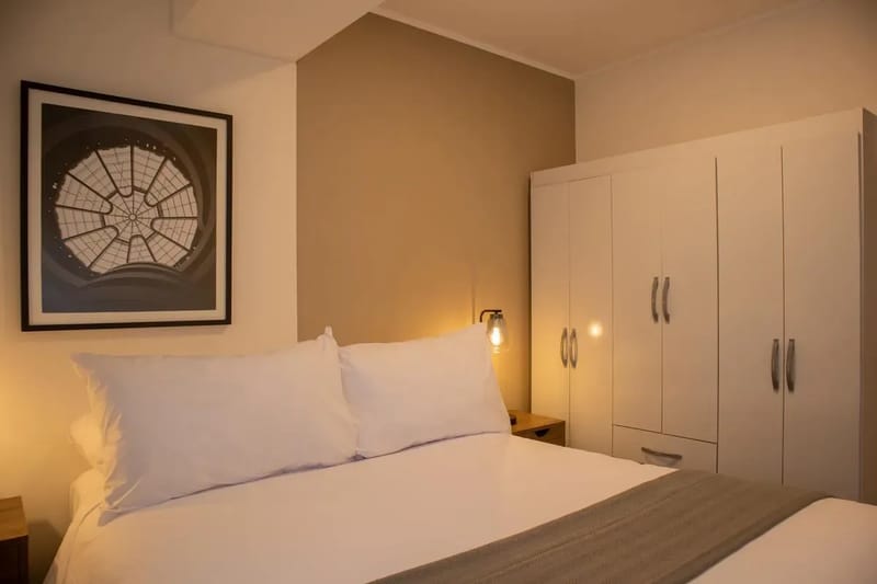 Majestic 2BR w/ Balcony in Miraflores