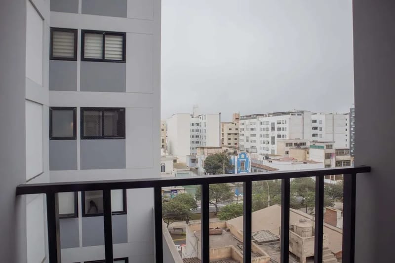 Majestic 2BR w/ Balcony in Miraflores