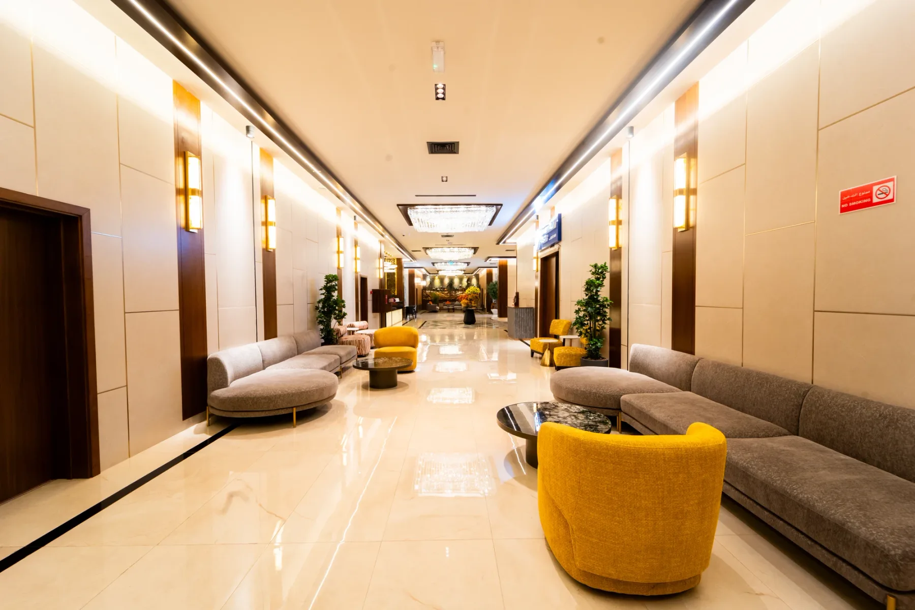 Grand Astoria Hotel