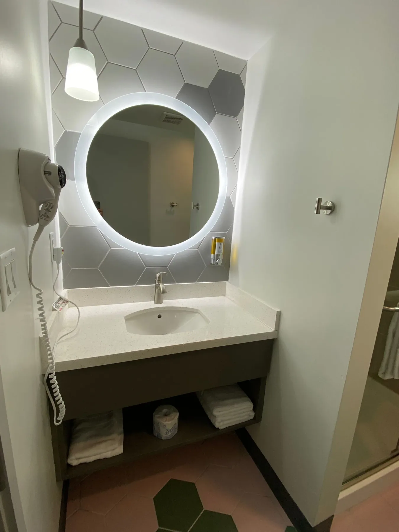 Bathroom vanity