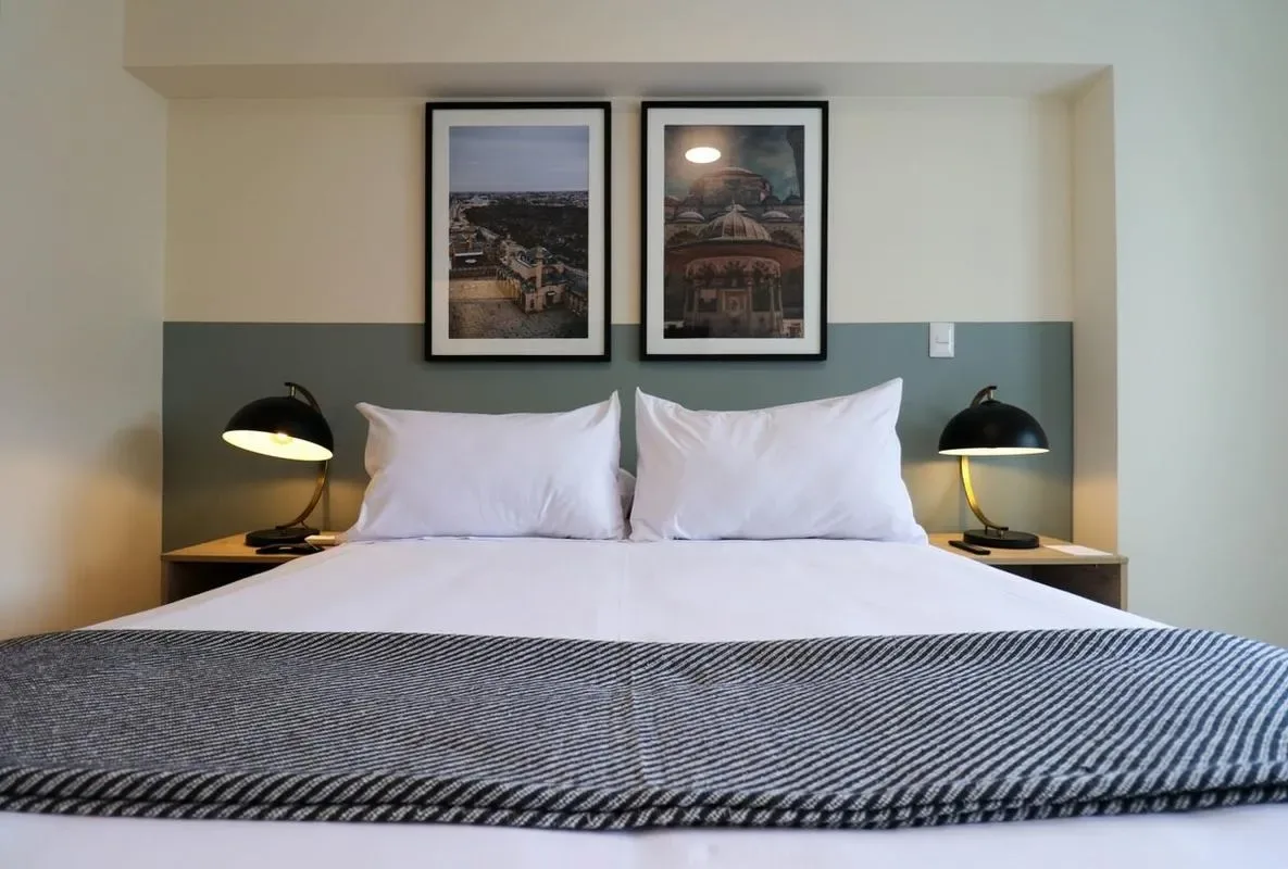 Minimalist 2BR in Miraflores