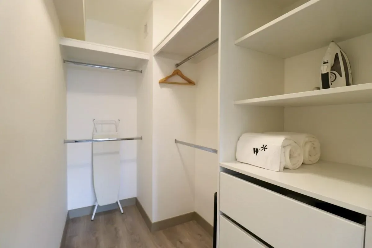 Minimalist 2BR in Miraflores