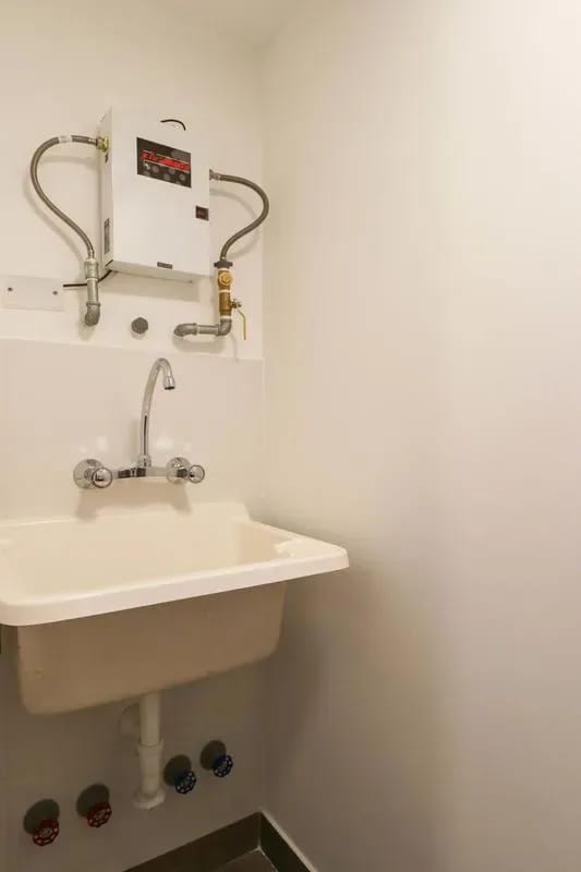 Minimalist 2BR in Miraflores