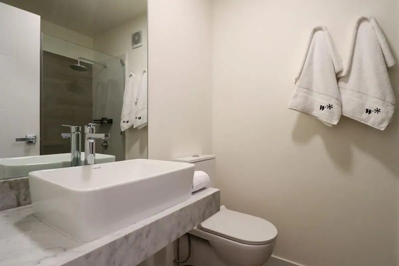 Minimalist 2BR in Miraflores
