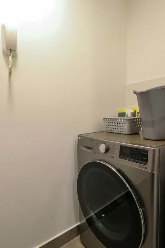 Minimalist 2BR in Miraflores