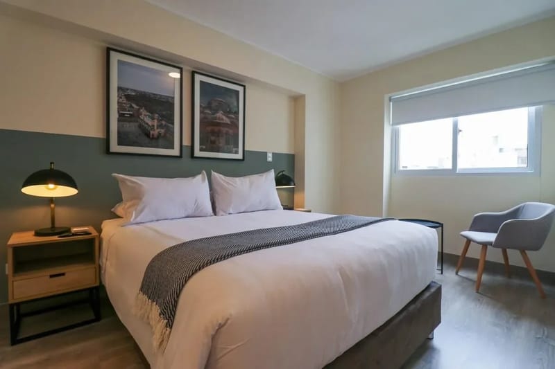 Minimalist 2BR in Miraflores