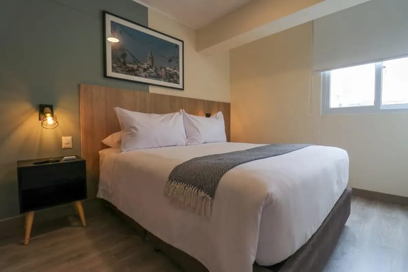 Minimalist 2BR in Miraflores