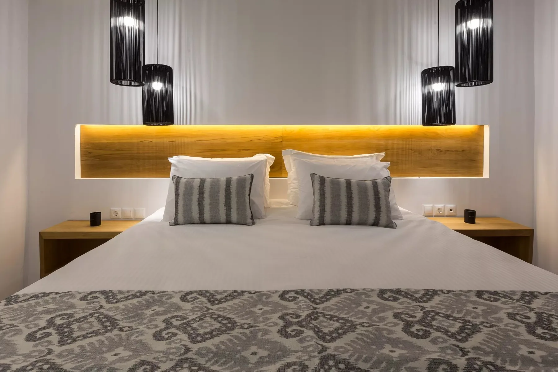 MPV Superior Suite