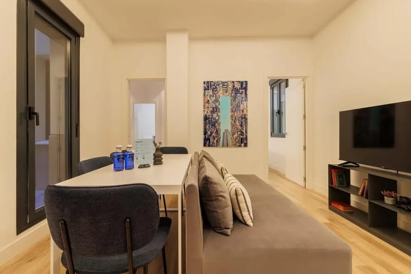 Engaging 3BR at Palacio Real
