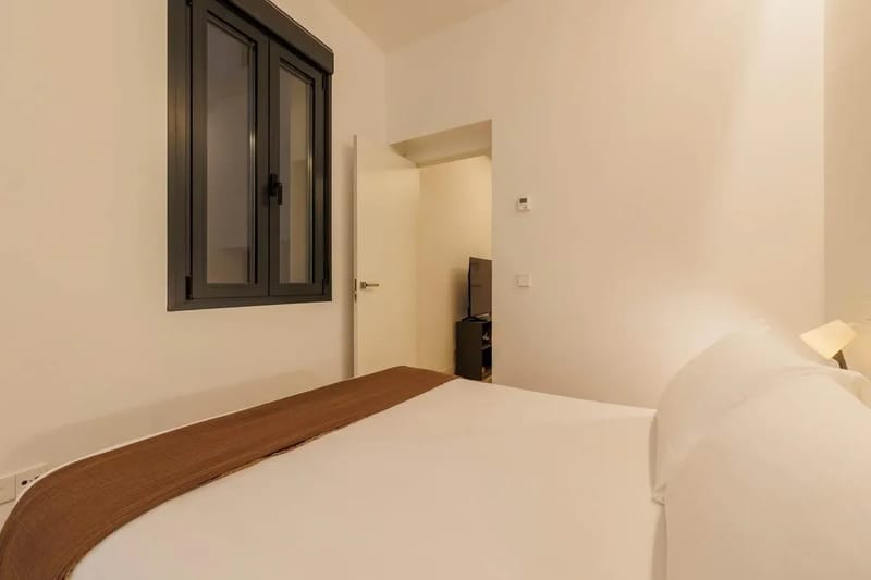 Engaging 3BR at Palacio Real