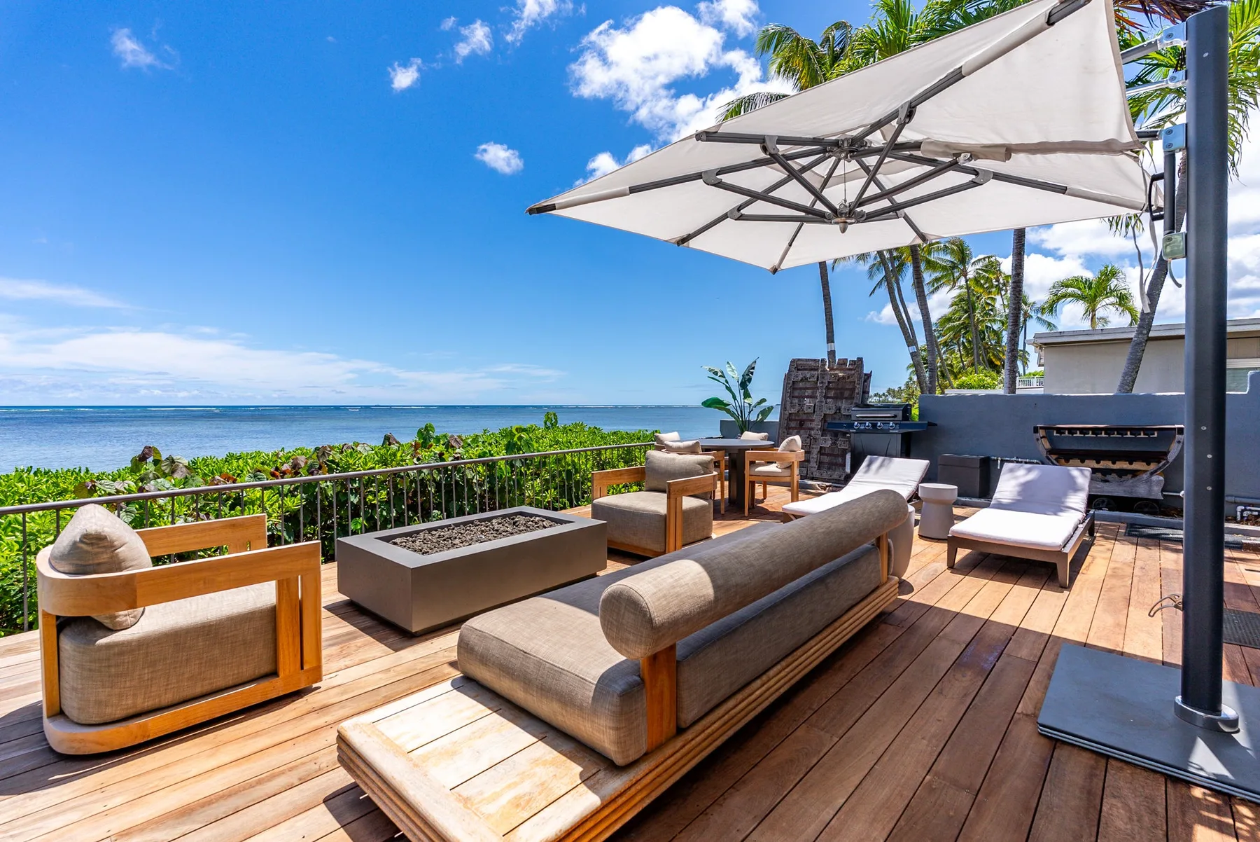 Wailupe Beachfront Getaway
