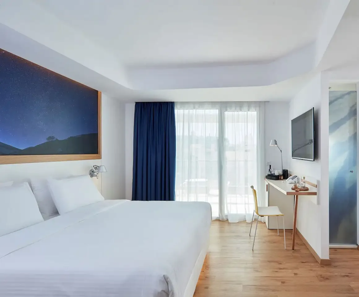 OG Club Elite room