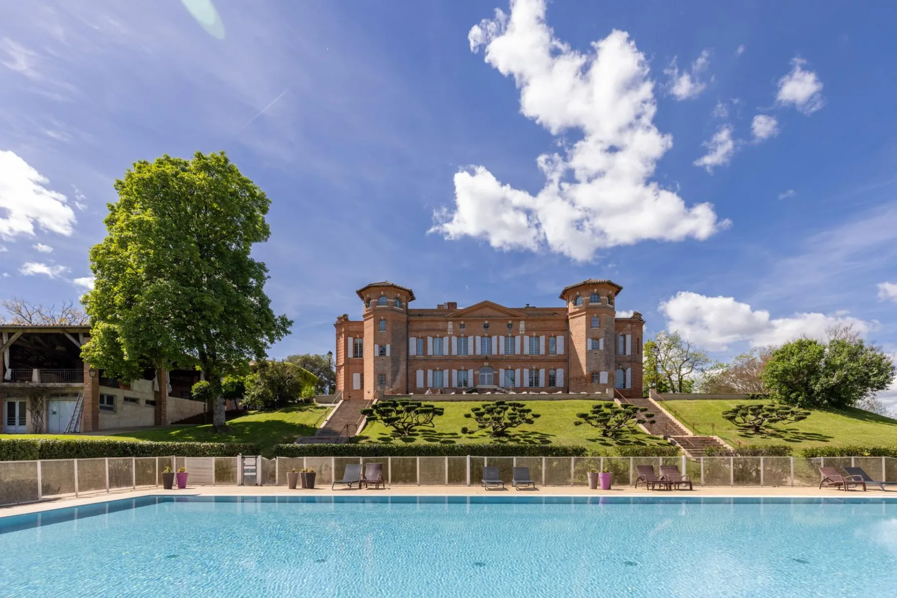 Espacio para bodas en el Château de Loubéjac