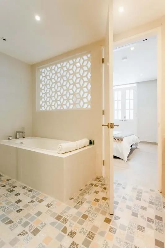 Premium 1BR in Casco Antiguo w/ Balcony