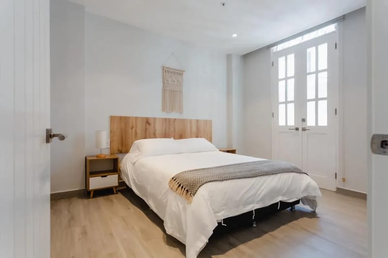 Premium 1BR in Casco Antiguo w/ Balcony