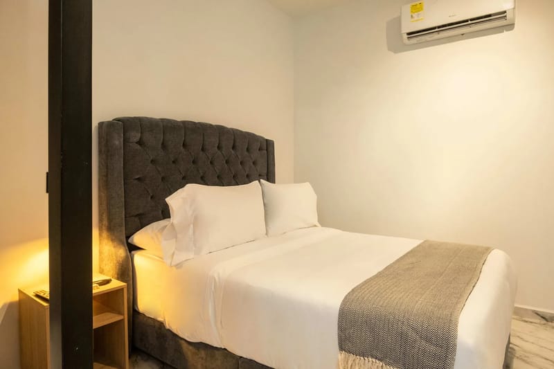 Lovely 2BR w/ Balcony near Ciudad Amurallada